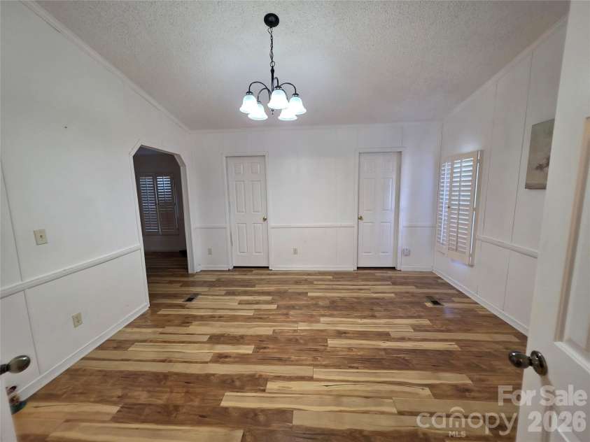 1395 Cape Hickory Road, Hickory, NC 28601.  MLS# CAR4394220, YatesRealty ID 34131. Primary room