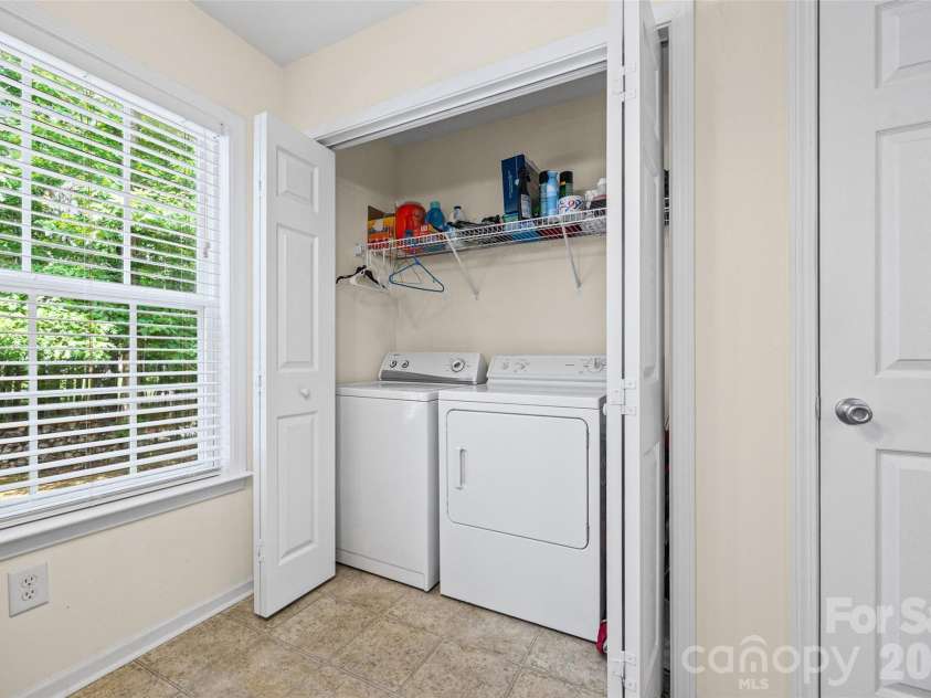 509 Kittiewake Lane, Clover, SC 29710.  MLS# CAR4383859, YatesRealty ID 34132. Handy laundry closet