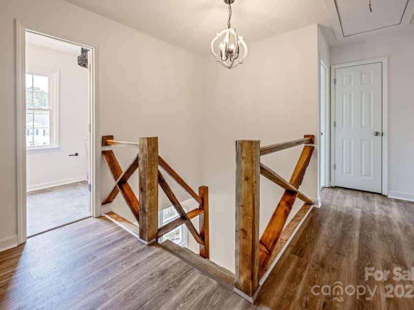 8337 Norcroft Drive, Charlotte, NC 28269.  MLS# CAR4275971, YatesRealty ID 34132. 