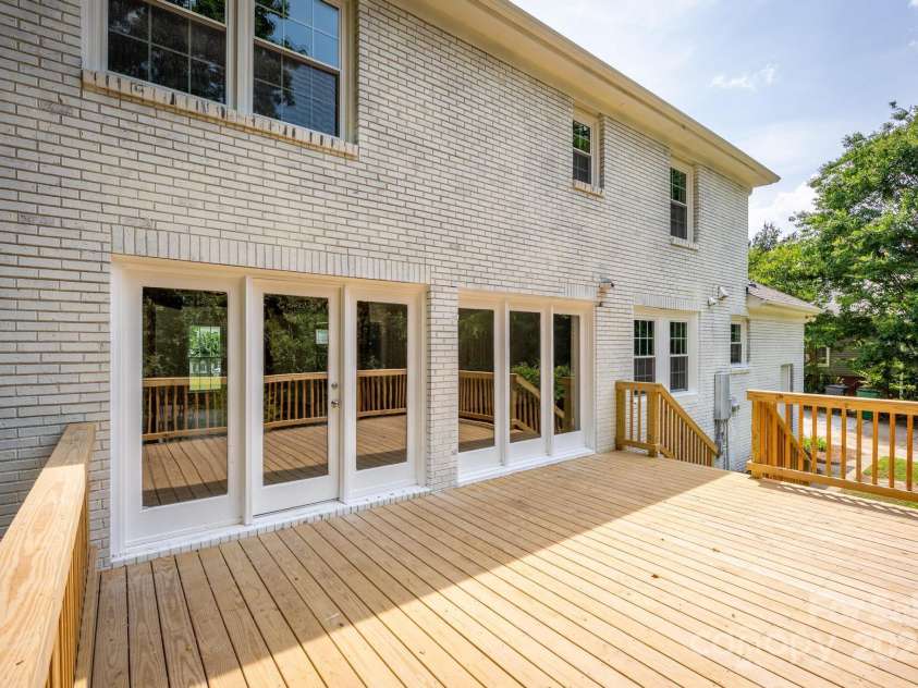 8337 Norcroft Drive, Charlotte, NC 28269.  MLS# CAR4275971, YatesRealty ID 34132. 