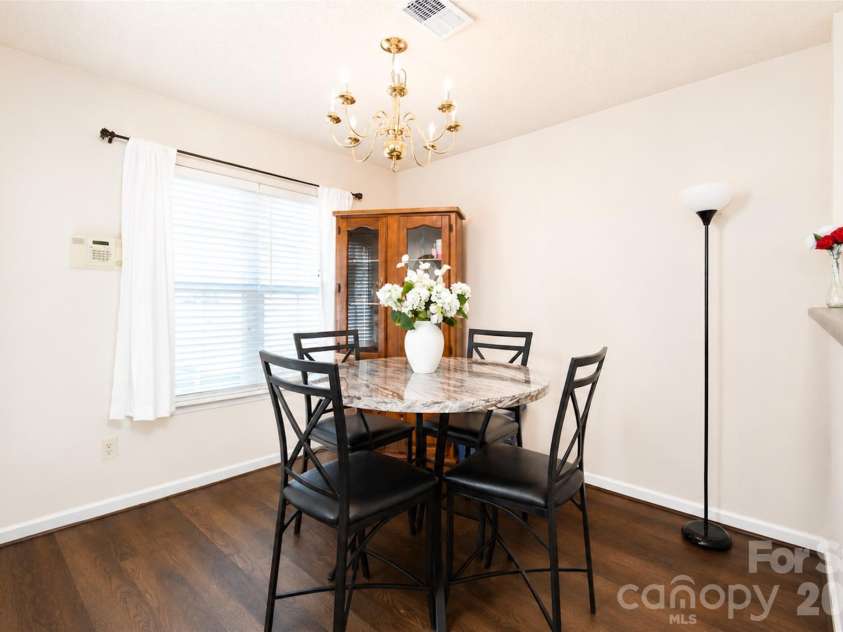 10618 Pointed Leaf Court, Charlotte, NC 28213.  MLS# CAR4397359, YatesRealty ID 34133. 