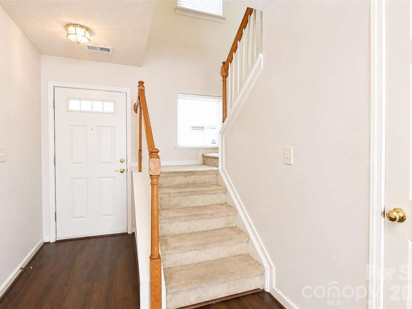 10618 Pointed Leaf Court, Charlotte, NC 28213.  MLS# CAR4397359, YatesRealty ID 34133. 