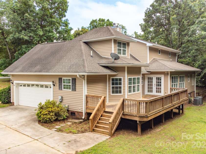 8622 Lower Rocky River Road, Concord, NC 28025.  MLS# CAR4262866, YatesRealty ID 34133. 
