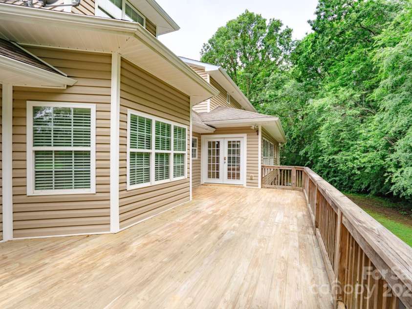 8622 Lower Rocky River Road, Concord, NC 28025.  MLS# CAR4262866, YatesRealty ID 34133. 