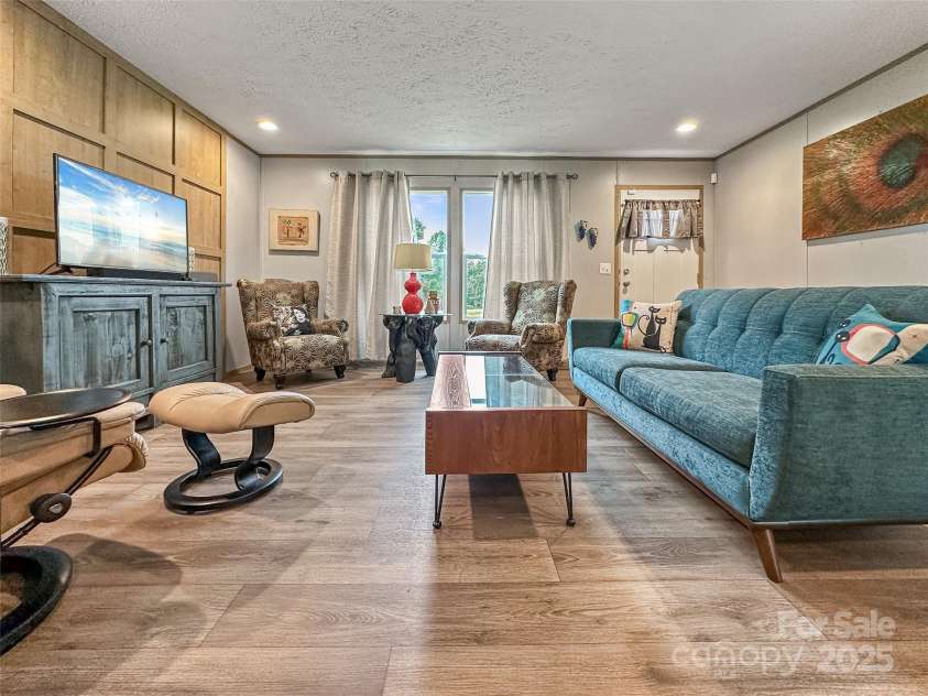 624 Legion Road, Lenoir, NC 28645.  MLS# CAR4294315, YatesRealty ID 34136. 