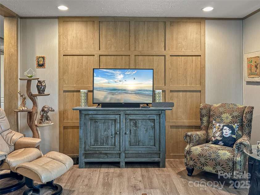 624 Legion Road, Lenoir, NC 28645.  MLS# CAR4294315, YatesRealty ID 34136. 