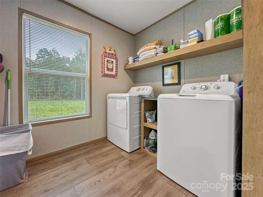 624 Legion Road, Lenoir, NC 28645.  MLS# CAR4294315, YatesRealty ID 34136. 