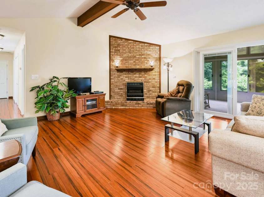 132 Mountain Valley Drive, Hendersonville, NC 28739.  MLS# CAR4278886, YatesRealty ID 34138. 