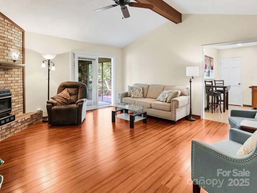 132 Mountain Valley Drive, Hendersonville, NC 28739.  MLS# CAR4278886, YatesRealty ID 34138. 