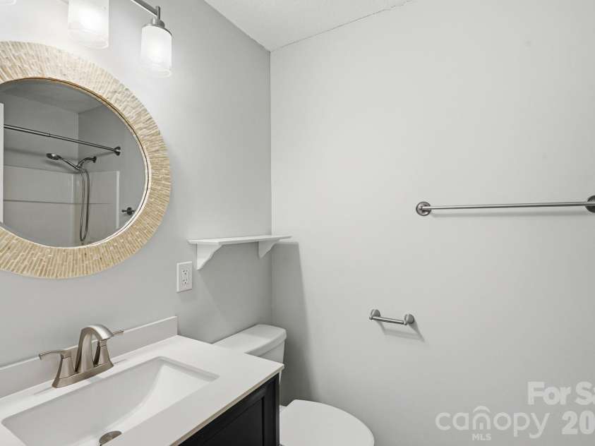 218 Drye Lane, Matthews, NC 28104.  MLS# CAR4394869, YatesRealty ID 34139. 