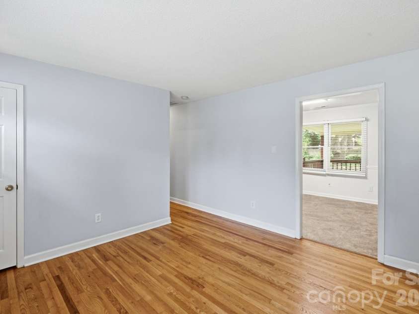 218 Drye Lane, Matthews, NC 28104.  MLS# CAR4394869, YatesRealty ID 34139. 