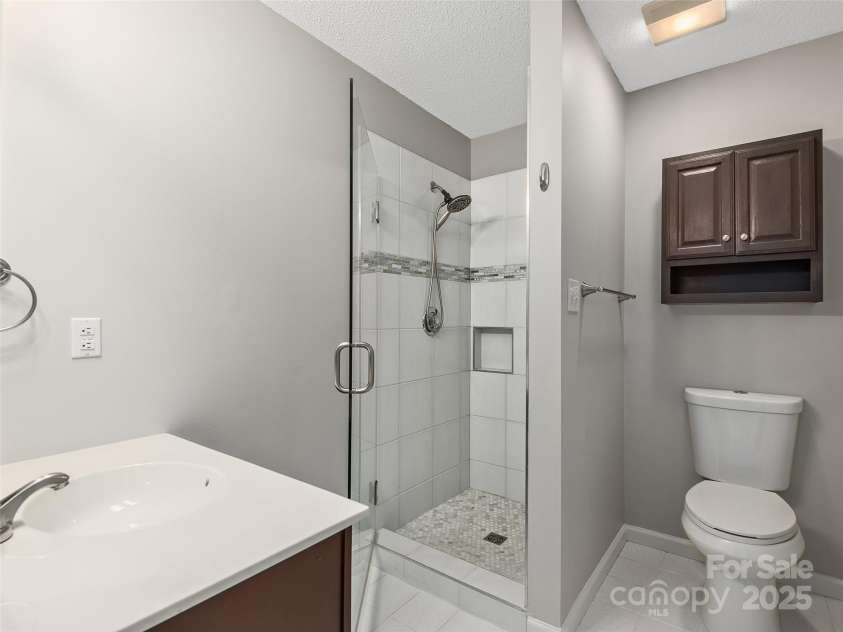270 Rocky Mountain Way, Arden, NC 28704.  MLS# CAR4295617, YatesRealty ID 34139. 