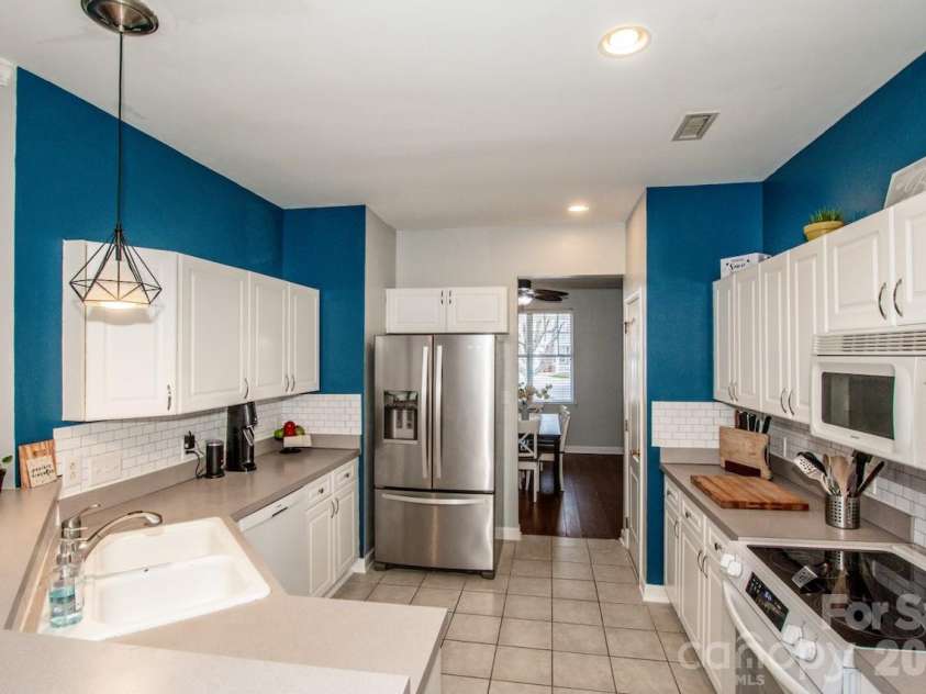 18714 Ramsey Cove Drive, Cornelius, NC 28031.  MLS# CAR4350743, YatesRealty ID 3414. Bosch Dishwasher, New Range, Fr Dr Refrigerator