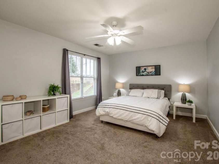 18714 Ramsey Cove Drive, Cornelius, NC 28031.  MLS# CAR4350743, YatesRealty ID 3414. Primary Bedroom