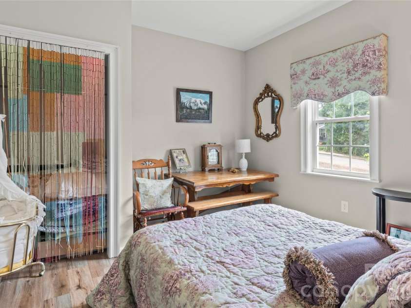 112 Hillcrest Street, Jonesville, NC 28642.  MLS# CAR4392397, YatesRealty ID 34140. 