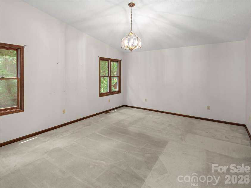 11 Tree Top Drive, Arden, NC 28704.  MLS# CAR4390958, YatesRealty ID 34141. 