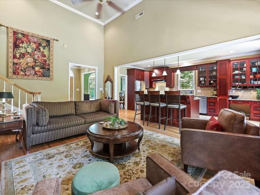 11902 Mountain Crest Circle, Charlotte, NC 28216.  MLS# CAR4286743, YatesRealty ID 34142. Kitchen and greatroom