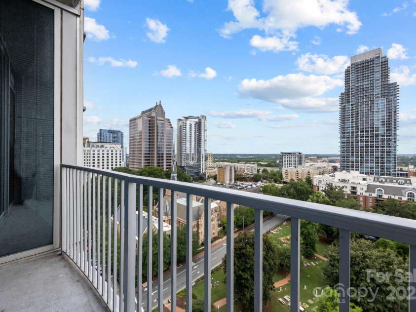 210 Church Street Street, Charlotte, NC 28202.  MLS# CAR4288986, YatesRealty ID 34143. 