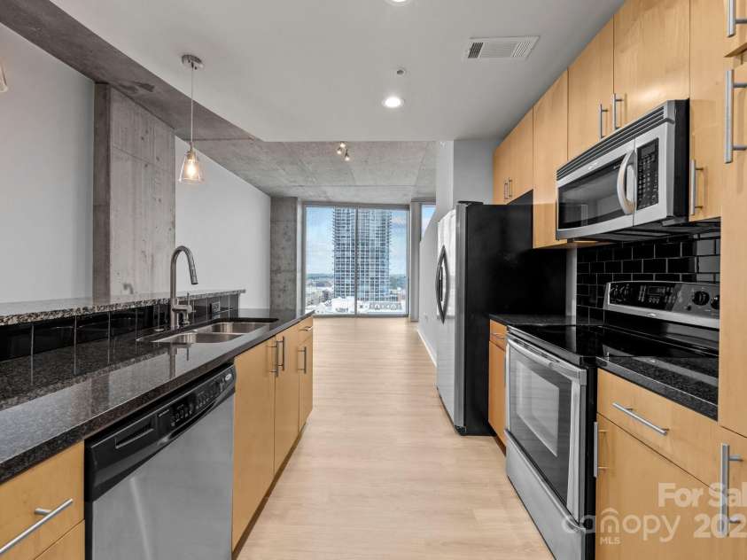 210 Church Street Street, Charlotte, NC 28202.  MLS# CAR4288986, YatesRealty ID 34143. 