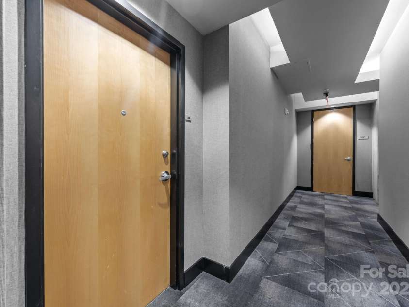 210 Church Street Street, Charlotte, NC 28202.  MLS# CAR4288986, YatesRealty ID 34143. 