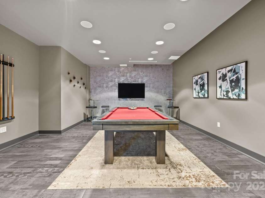210 Church Street Street, Charlotte, NC 28202.  MLS# CAR4288986, YatesRealty ID 34143. 