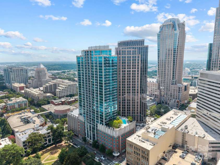 210 Church Street Street, Charlotte, NC 28202.  MLS# CAR4288986, YatesRealty ID 34143. 