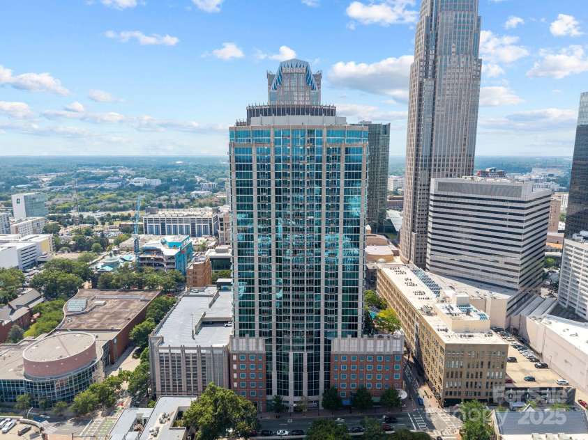 210 Church Street Street, Charlotte, NC 28202.  MLS# CAR4288986, YatesRealty ID 34143. 