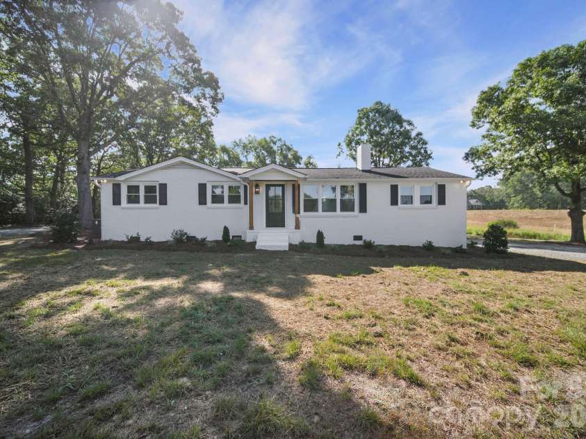3312 Sikes Mill Road, Monroe, NC 28110.  MLS# CAR4398871, YatesRealty ID 34143. 