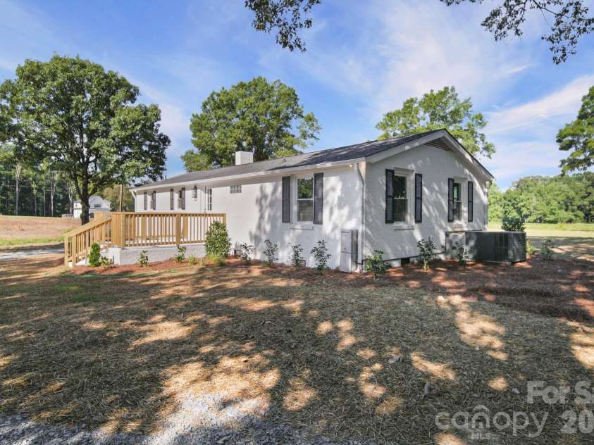 3312 Sikes Mill Road, Monroe, NC 28110.  MLS# CAR4398871, YatesRealty ID 34143. 