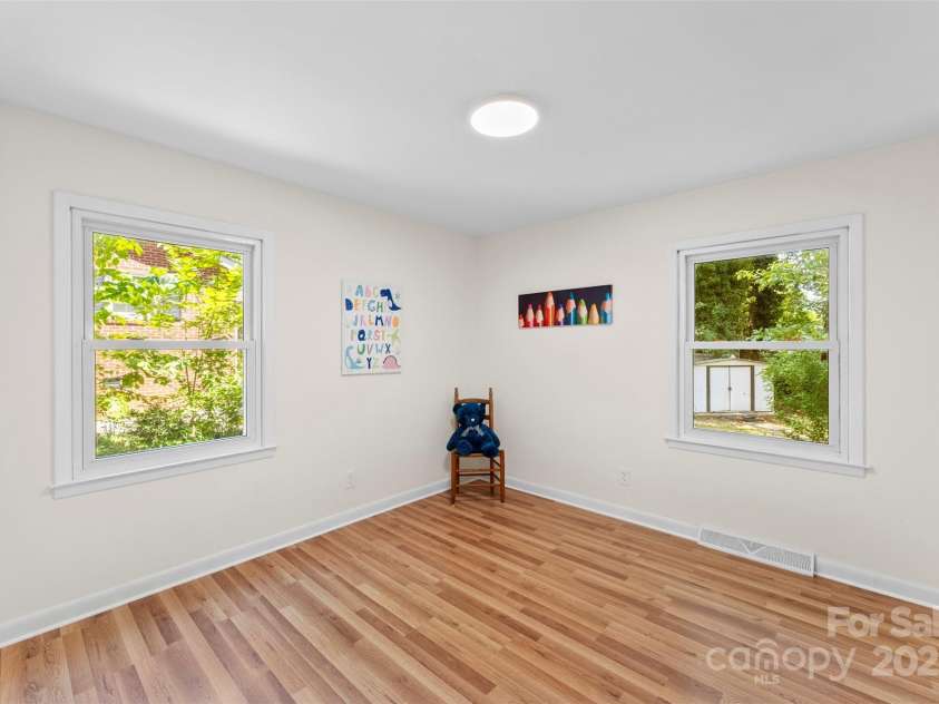 1212 Monroe Drive, Gastonia, NC 28054.  MLS# CAR4278340, YatesRealty ID 34144. 