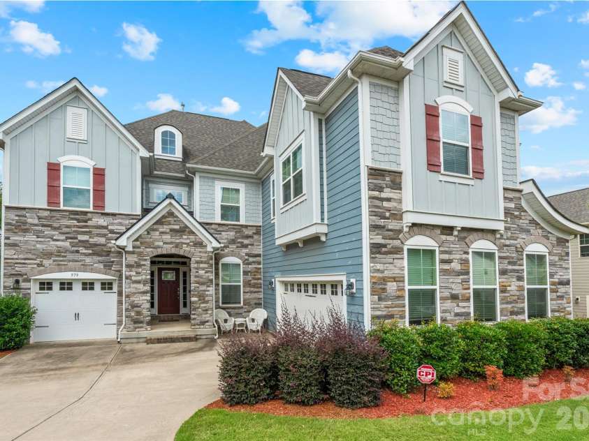 979 Parkland Place, Concord, NC 28027.  MLS# CAR4396807, YatesRealty ID 34144. 