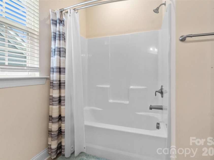 979 Parkland Place, Concord, NC 28027.  MLS# CAR4396807, YatesRealty ID 34144. 