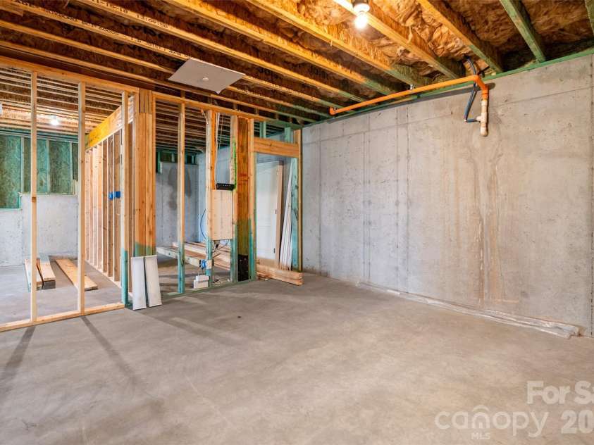 979 Parkland Place, Concord, NC 28027.  MLS# CAR4396807, YatesRealty ID 34144. 