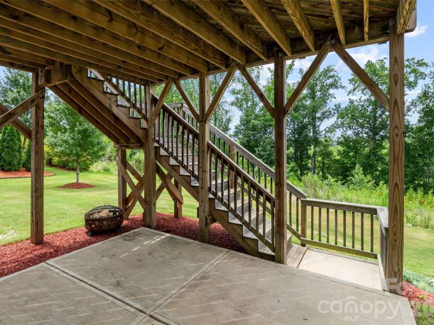 979 Parkland Place, Concord, NC 28027.  MLS# CAR4396807, YatesRealty ID 34144. 