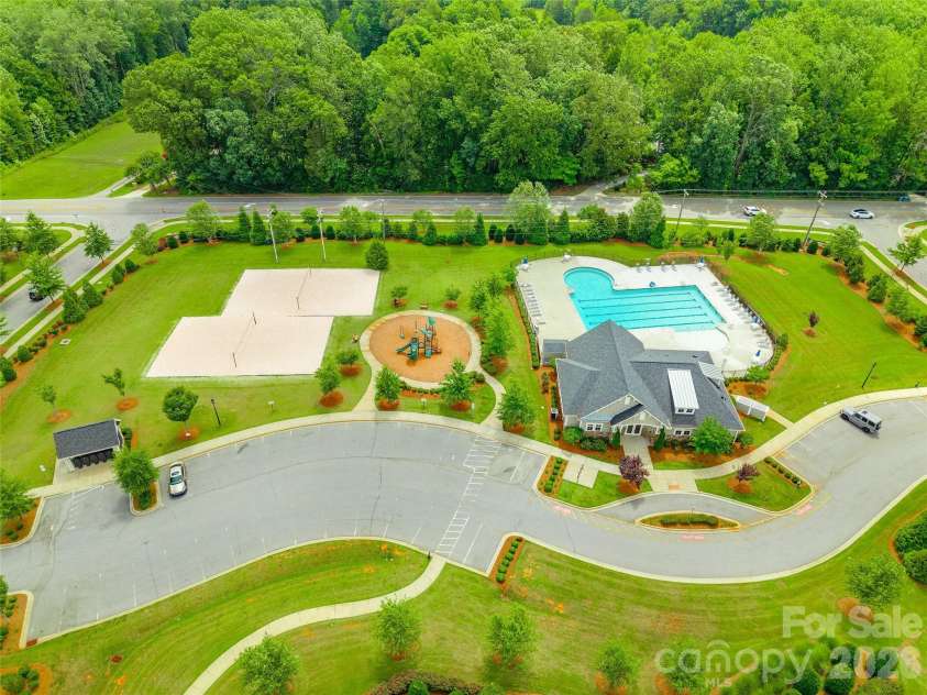 979 Parkland Place, Concord, NC 28027.  MLS# CAR4396807, YatesRealty ID 34144. 