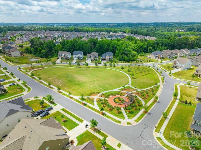 979 Parkland Place, Concord, NC 28027.  MLS# CAR4396807, YatesRealty ID 34144. 