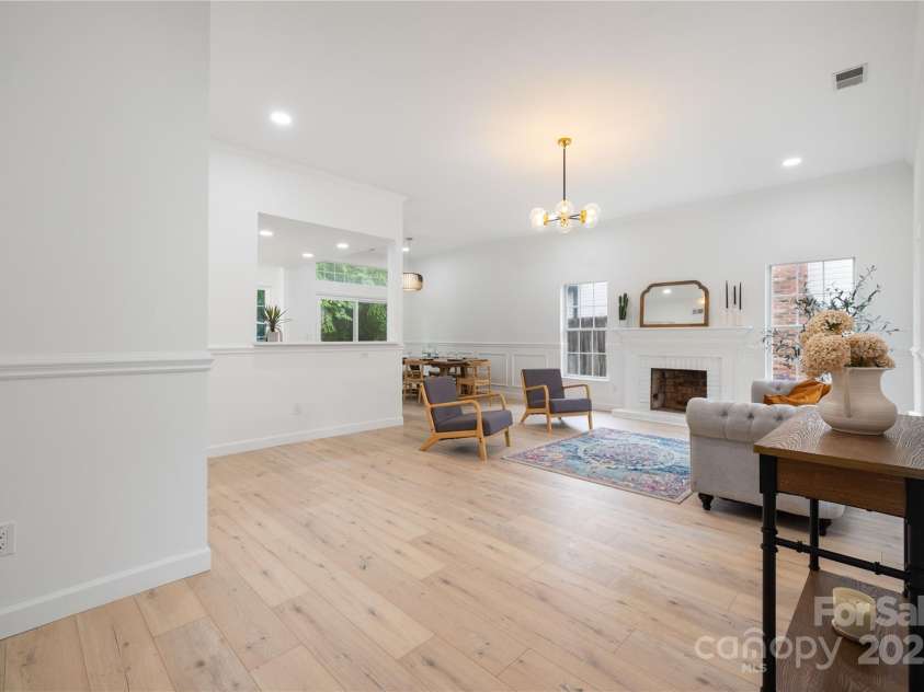 12013 Dolomite Drive, Pineville, NC 28134.  MLS# CAR4281127, YatesRealty ID 34145. 