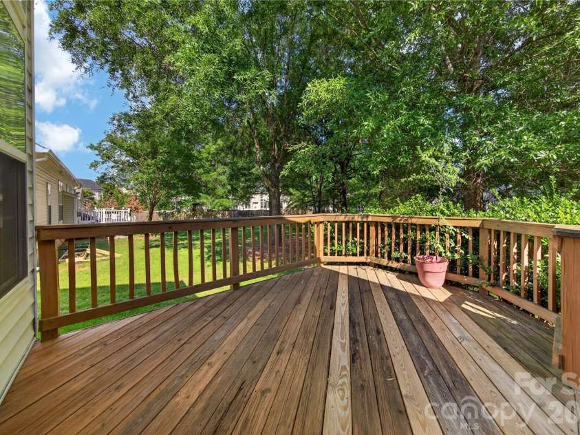 533 Fair Oaks Drive, Fort Mill, SC 29708.  MLS# CAR4385370, YatesRealty ID 34145. Archadeck Deck