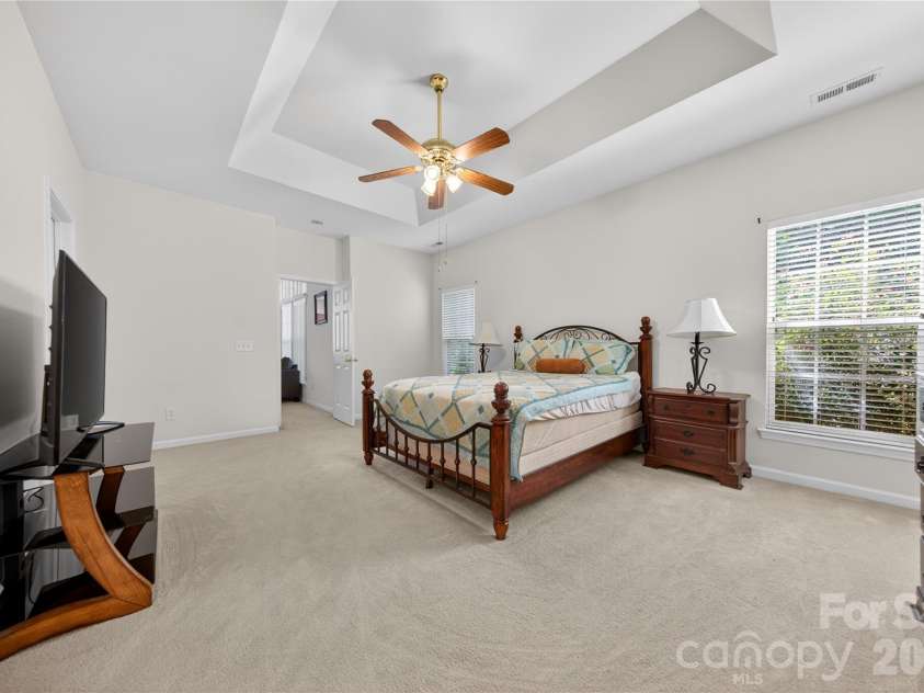 533 Fair Oaks Drive, Fort Mill, SC 29708.  MLS# CAR4385370, YatesRealty ID 34145. Two Walk-in Closets