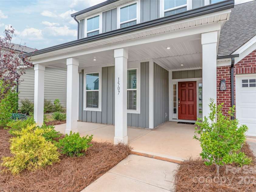 1507 Cedar Tree Drive, Belmont, NC 28012.  MLS# CAR4289479, YatesRealty ID 34147. Covered porch