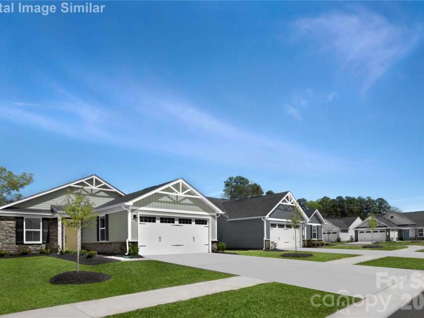 208 Linwood Estates Drive, Lexington, NC 27292.  MLS# CAR4393456, YatesRealty ID 34148. Curb appeal sets the tone for everything that follows.