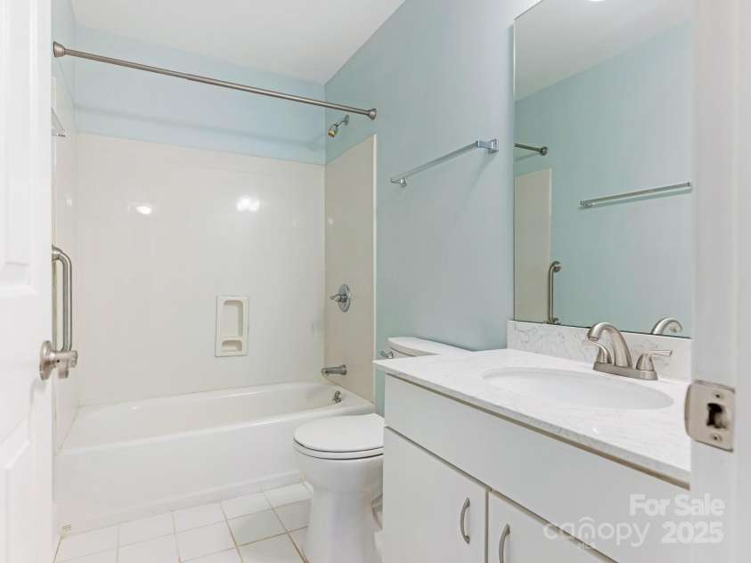 6907 Pleasant Drive, Charlotte, NC 28211.  MLS# CAR4280958, YatesRealty ID 34148. Hall bathroom downstairs