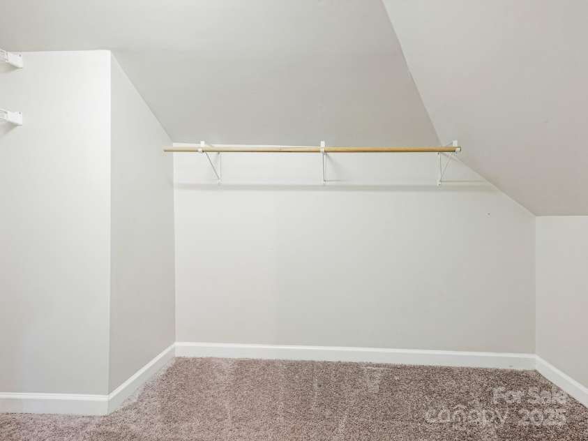 6907 Pleasant Drive, Charlotte, NC 28211.  MLS# CAR4280958, YatesRealty ID 34148. With a large walk-in closet