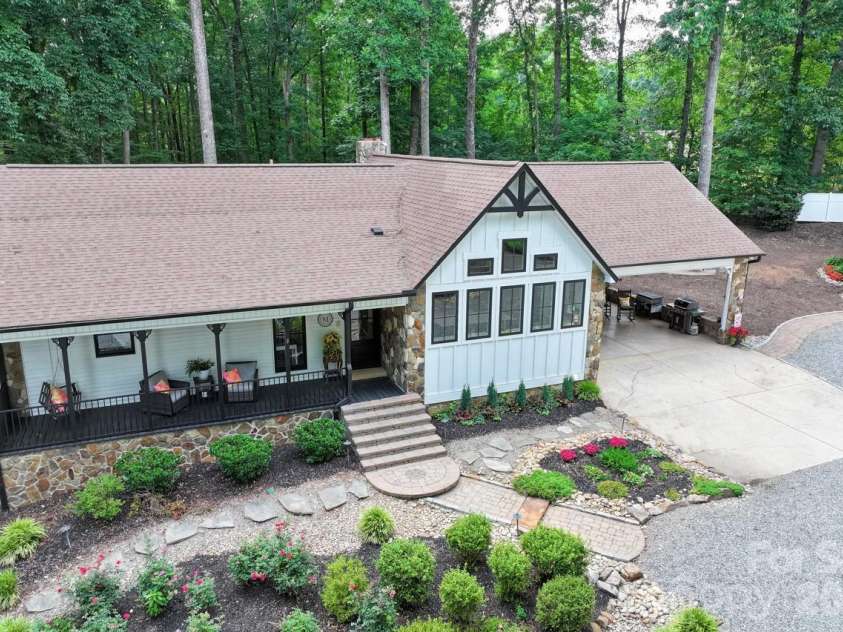 384 Rankin Hill Road, Troutman, NC 28166.  MLS# CAR4394107, YatesRealty ID 34149. 