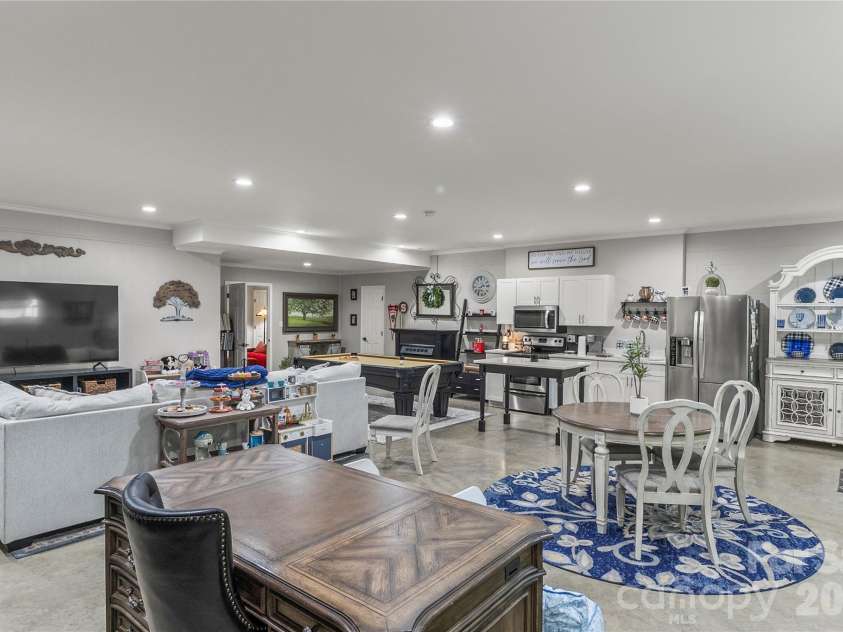 384 Rankin Hill Road, Troutman, NC 28166.  MLS# CAR4394107, YatesRealty ID 34149. 
