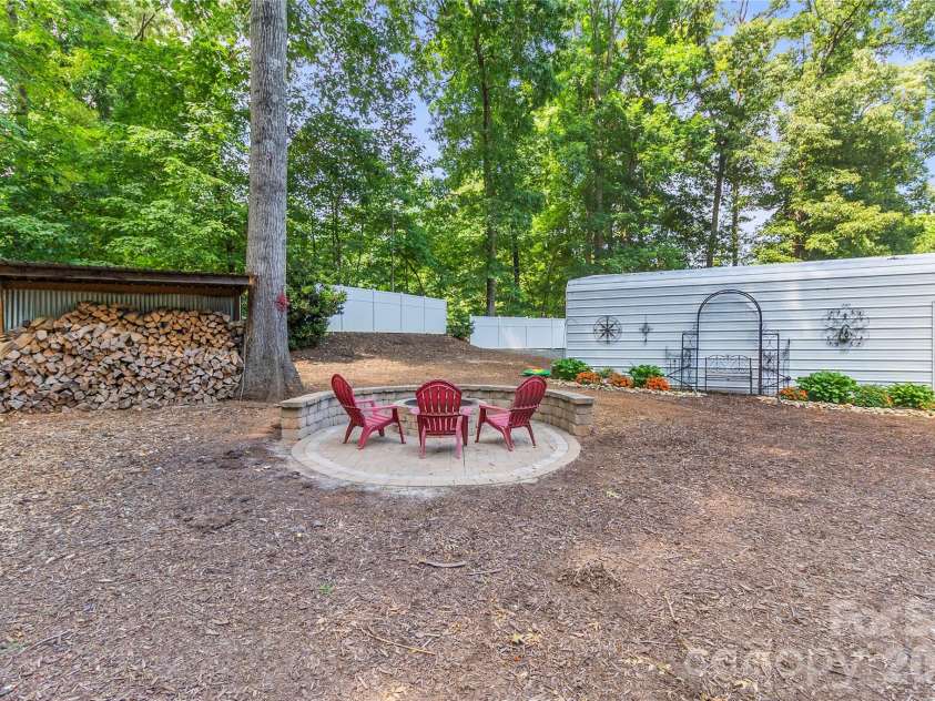 384 Rankin Hill Road, Troutman, NC 28166.  MLS# CAR4394107, YatesRealty ID 34149. 