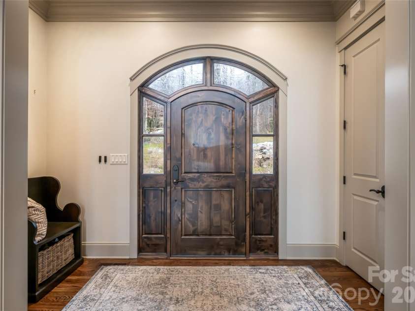 2 Cherokee Orchard Court, Fairview, NC 28730.  MLS# CAR4322915, YatesRealty ID 3415. 