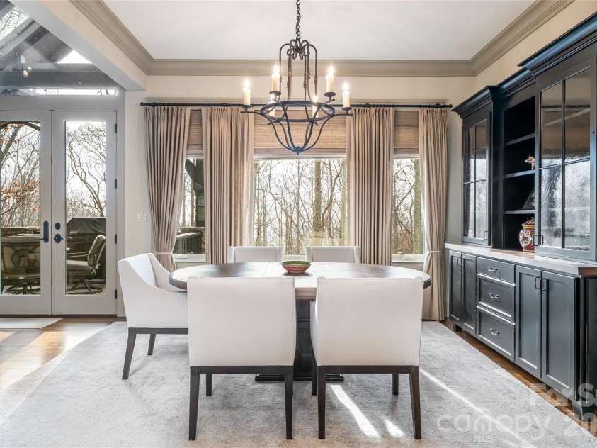 2 Cherokee Orchard Court, Fairview, NC 28730.  MLS# CAR4322915, YatesRealty ID 3415. 