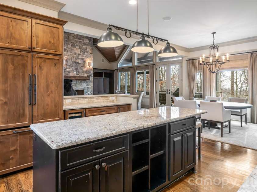 2 Cherokee Orchard Court, Fairview, NC 28730.  MLS# CAR4322915, YatesRealty ID 3415. 