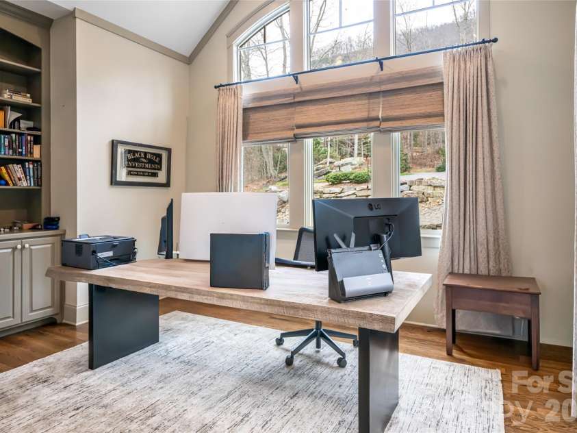 2 Cherokee Orchard Court, Fairview, NC 28730.  MLS# CAR4322915, YatesRealty ID 3415. 